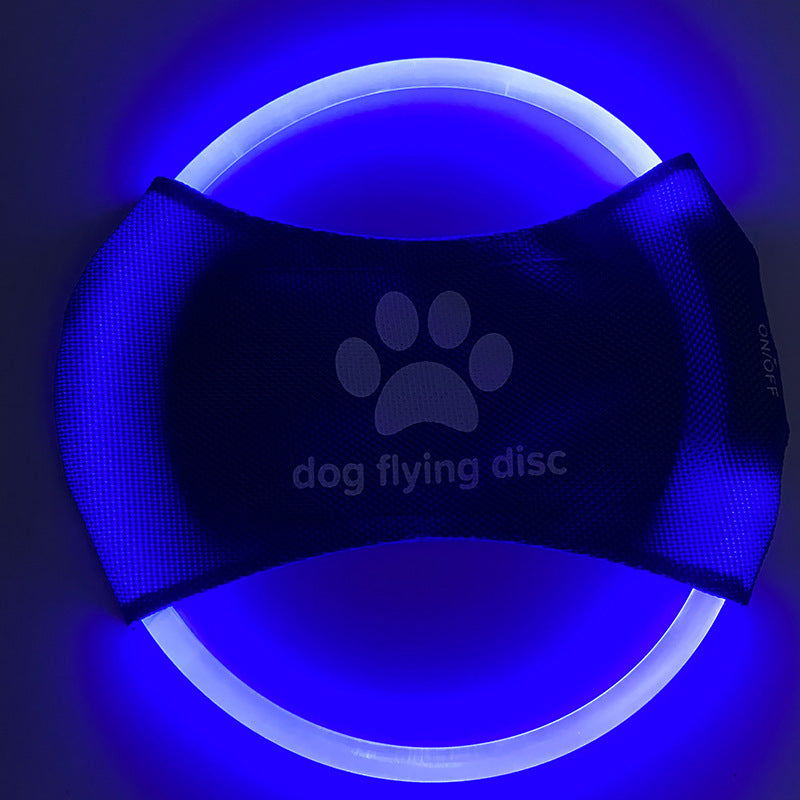 Fliegende LED Scheibe für interaktives Hundetraining - Kameradenbuch.de